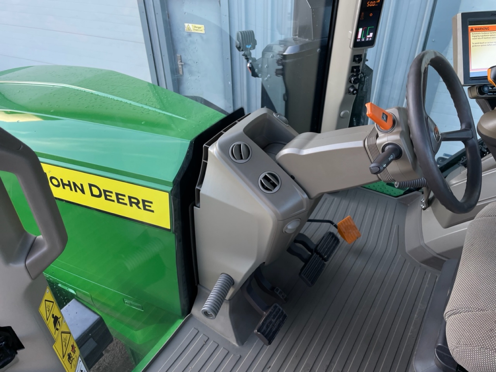 John Deere 7R 310