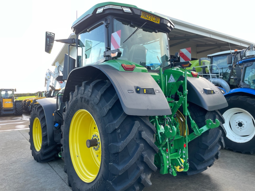 John Deere 7R 310