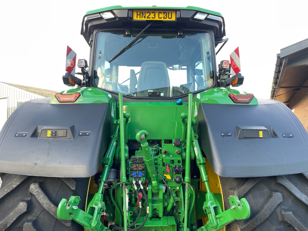 John Deere 7R 310
