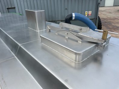 WB-12,000 Litre spray bowser