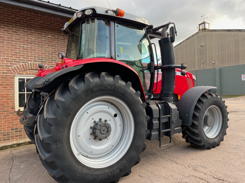 Massey Ferguson 7626 Efficent