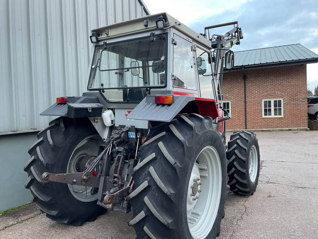Massey Ferguson 390 Hi-Line +