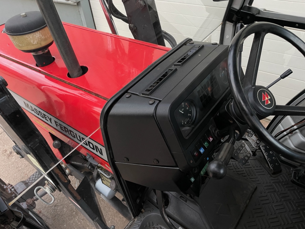 Massey Ferguson 390 Hi-Line +