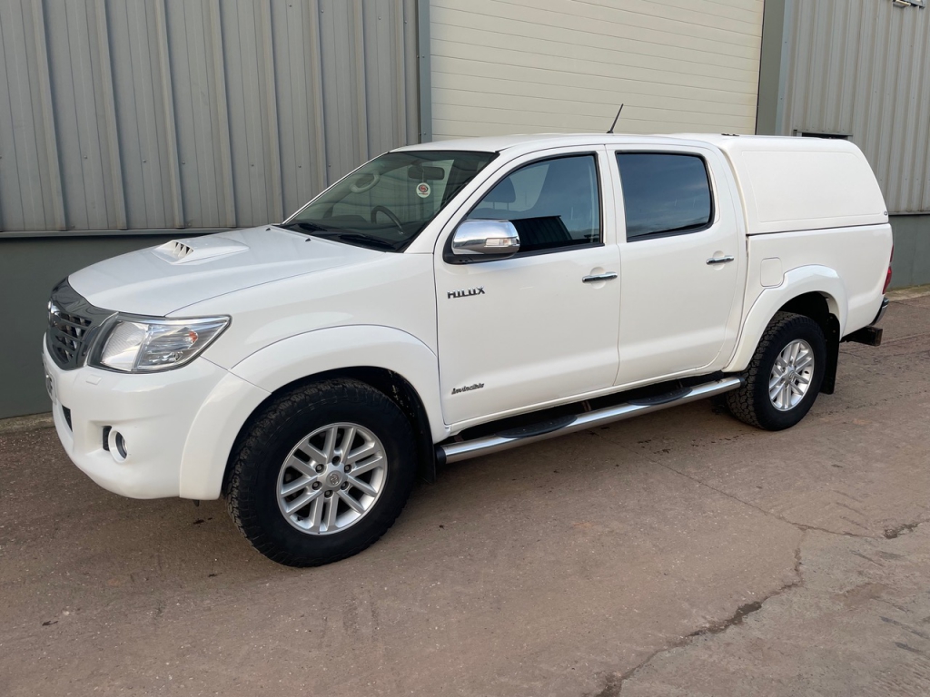 Toyota Hilux 3.0 LT Invincible