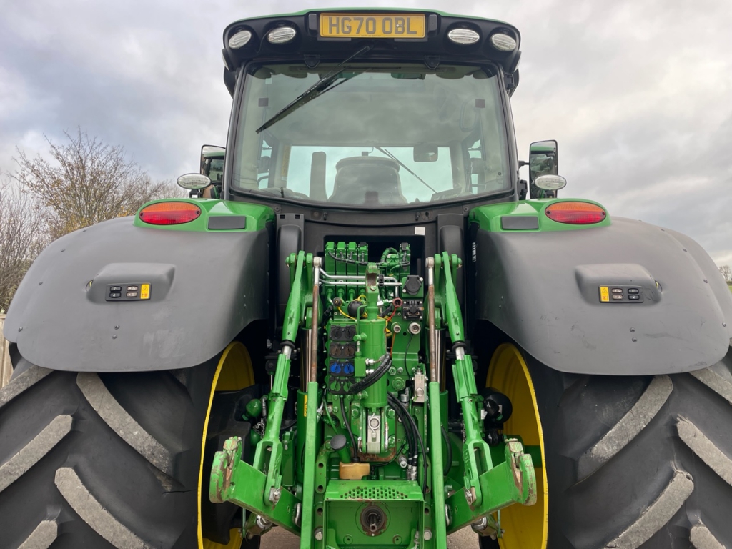 John Deere 6215R Ultimate