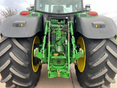 John Deere 6215R Ultimate