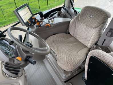 John Deere 6215R Ultimate