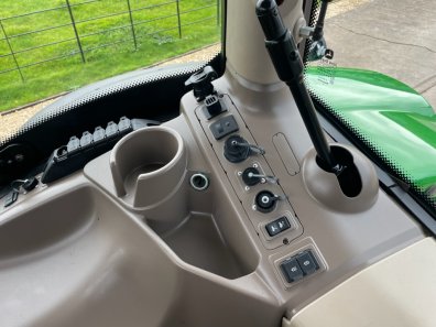 John Deere 6215R Ultimate
