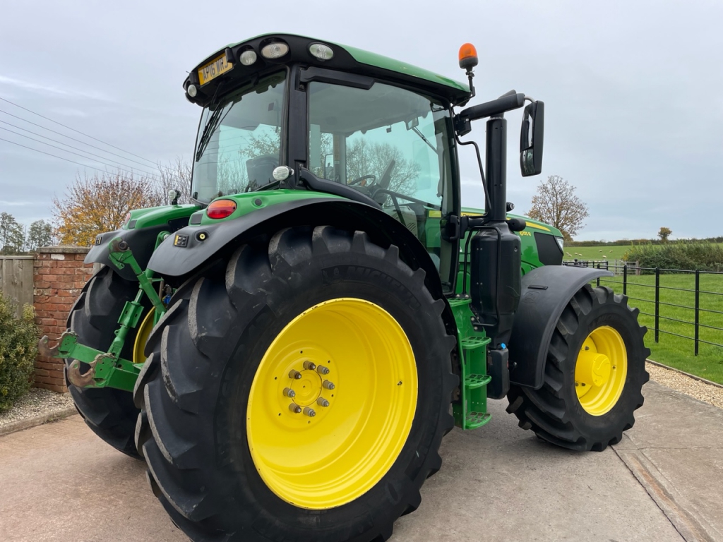 John Deere 6155R