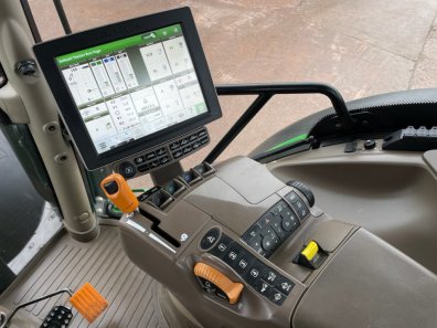 John Deere 6155R