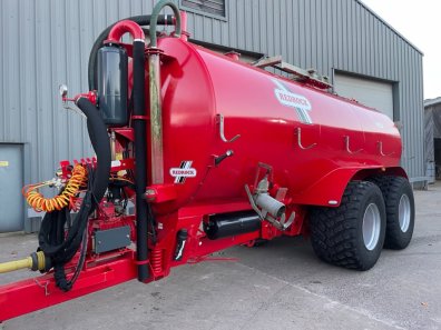 Redrock 3500 Gallon tanker