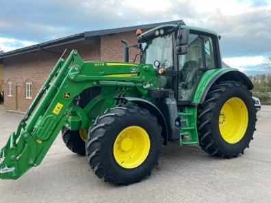 John Deere 6120M