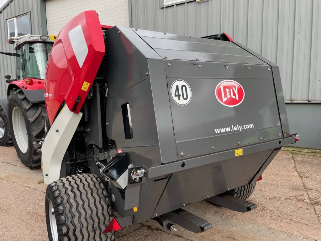 Lely Wenger RP 245 baler