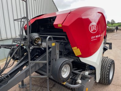 Lely Wenger RP 245 baler