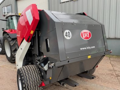 Lely Wenger RP 245 baler