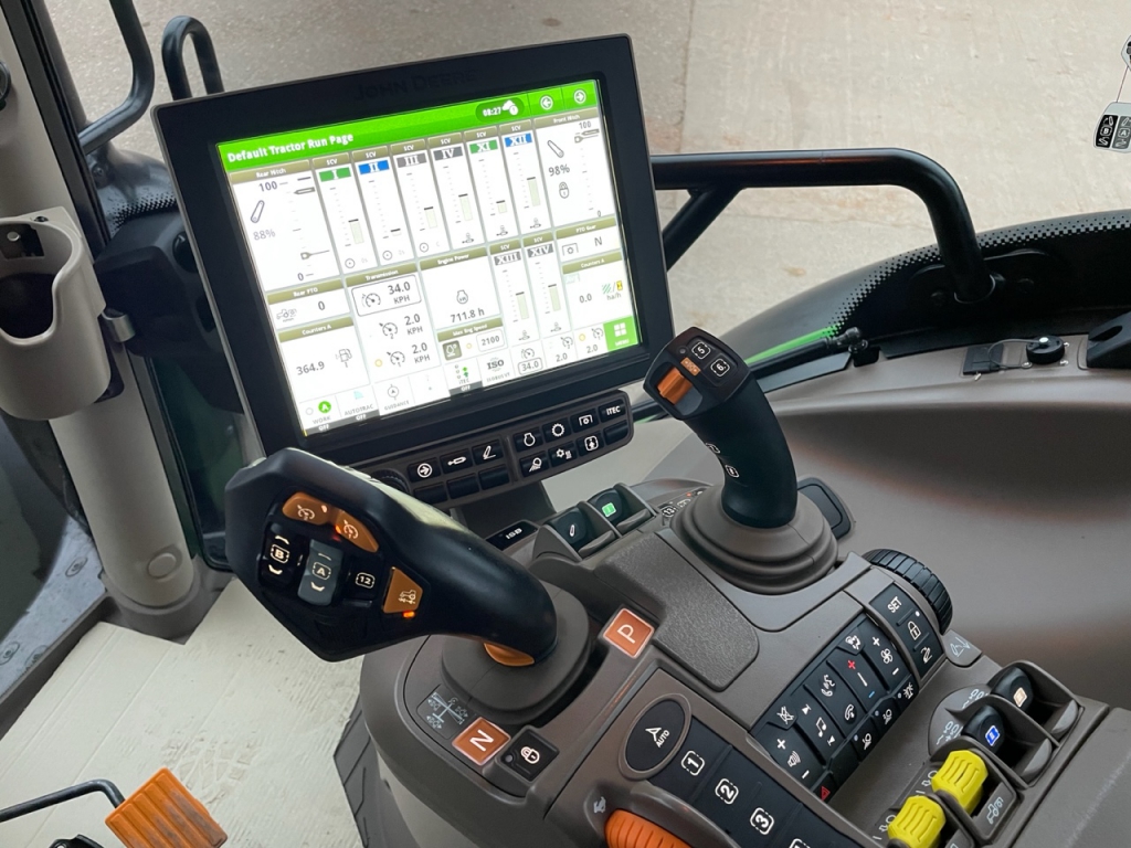 John Deere 6R185