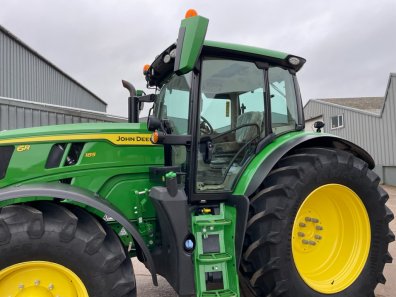 John Deere 6R185