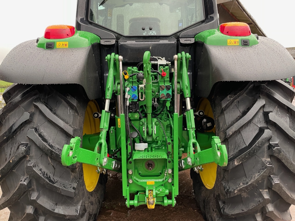 John Deere 6155M