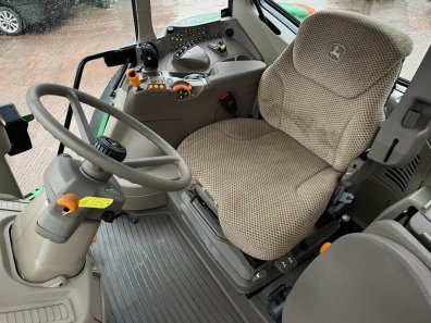 John Deere 6155M