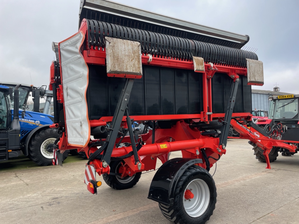 Kuhn Merge Maxx 950