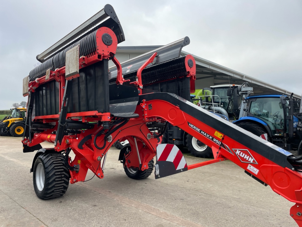 Kuhn Merge Maxx 950