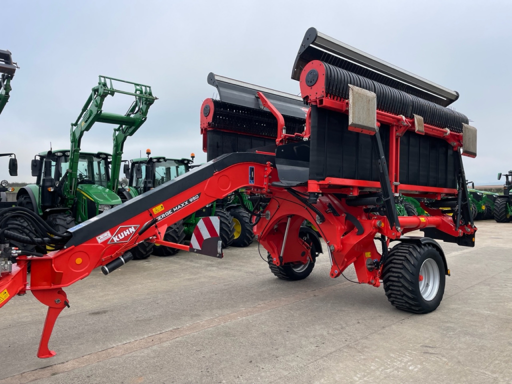 Kuhn Merge Maxx 950