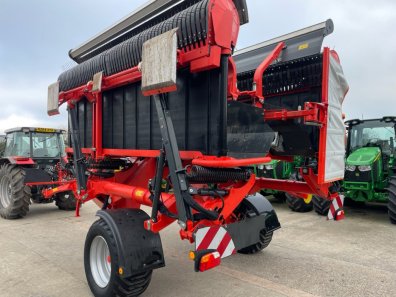 Kuhn Merge Maxx 950