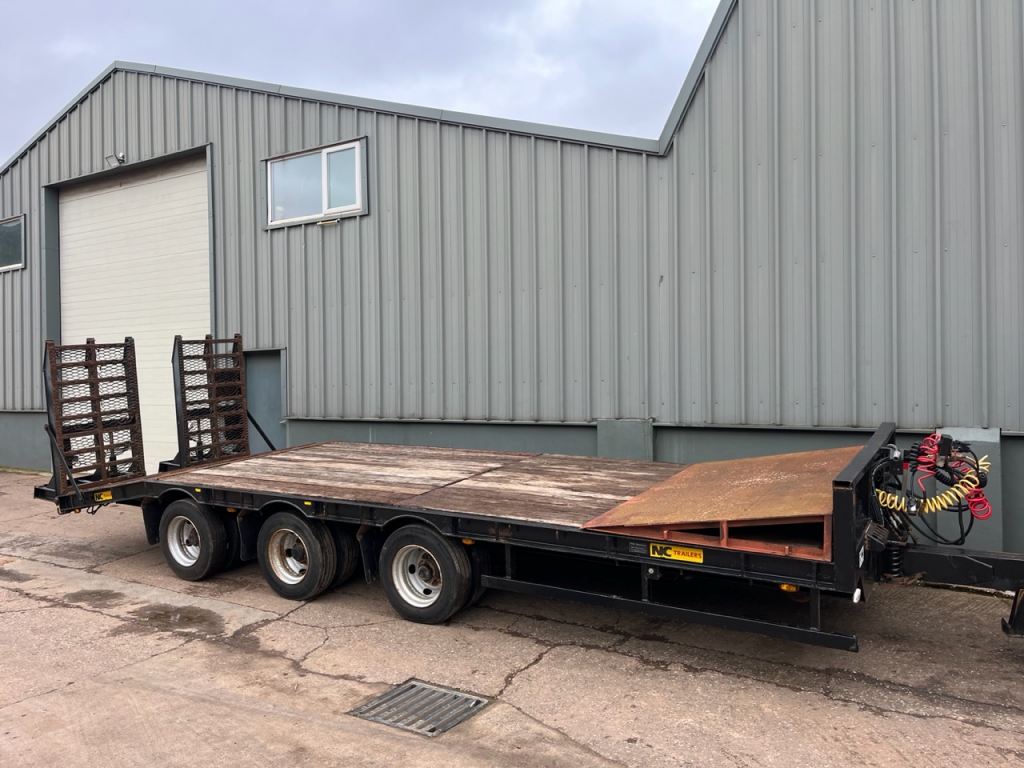 NC 20 Ton tri-axle low loader