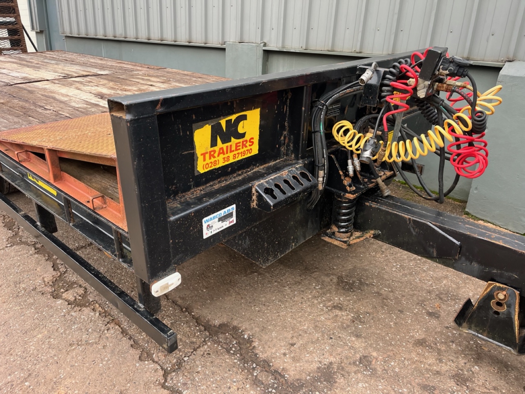NC 20 Ton tri-axle low loader