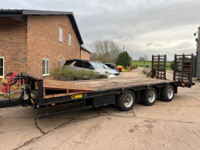 NC 20 Ton tri-axle low loader