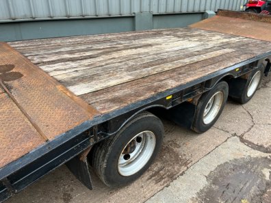 NC 20 Ton tri-axle low loader