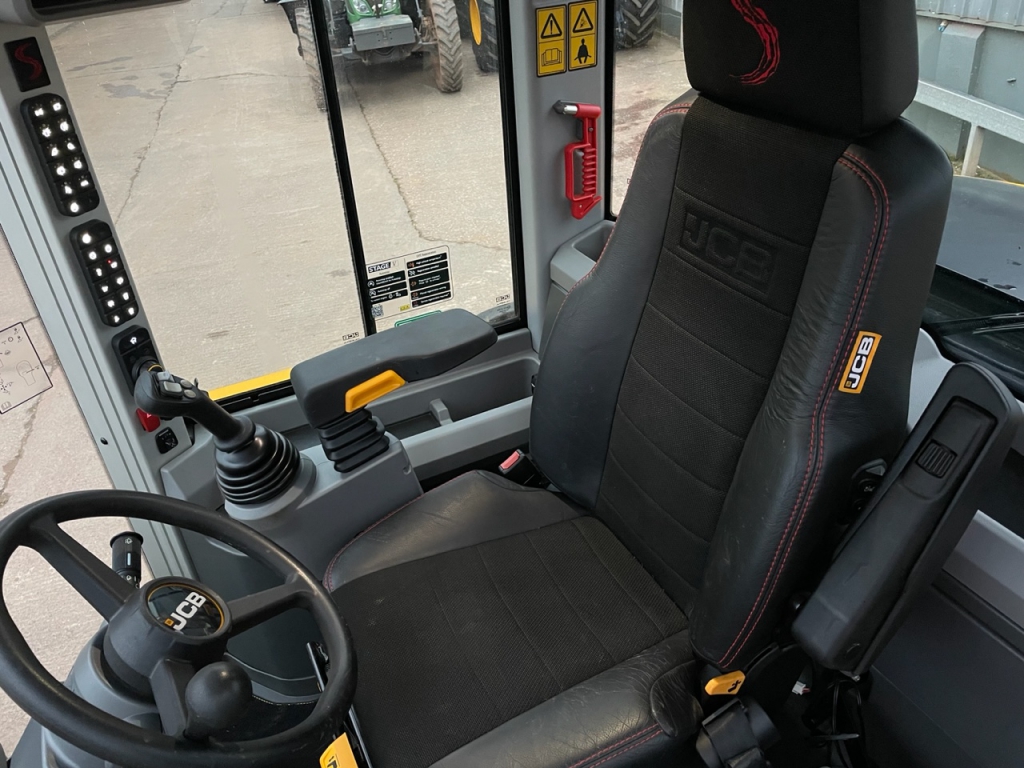 JCB 419S