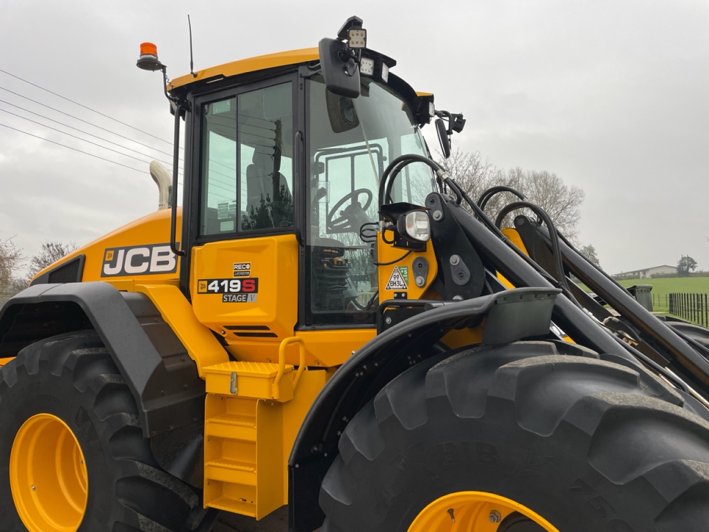 JCB 419S