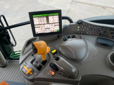 John Deere 6155R