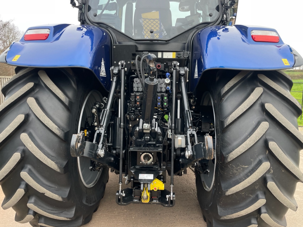 New Holland T7.270