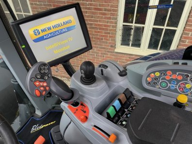 New Holland T7.270