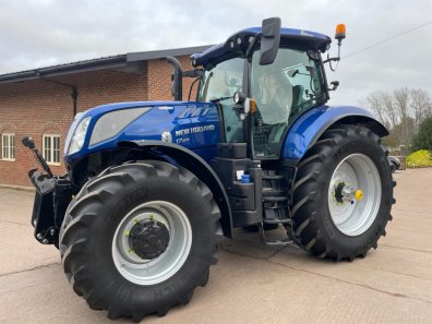 New Holland T7.270
