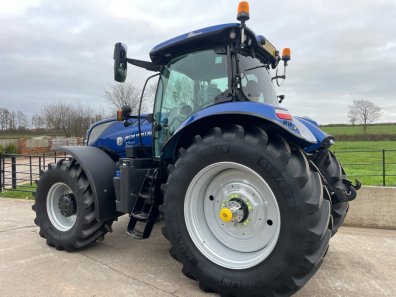 New Holland T7.270