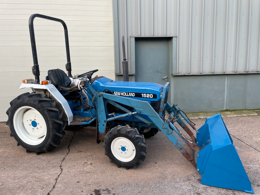 New Holland 1520