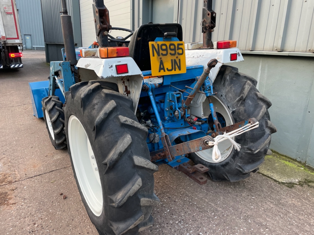 New Holland 1520