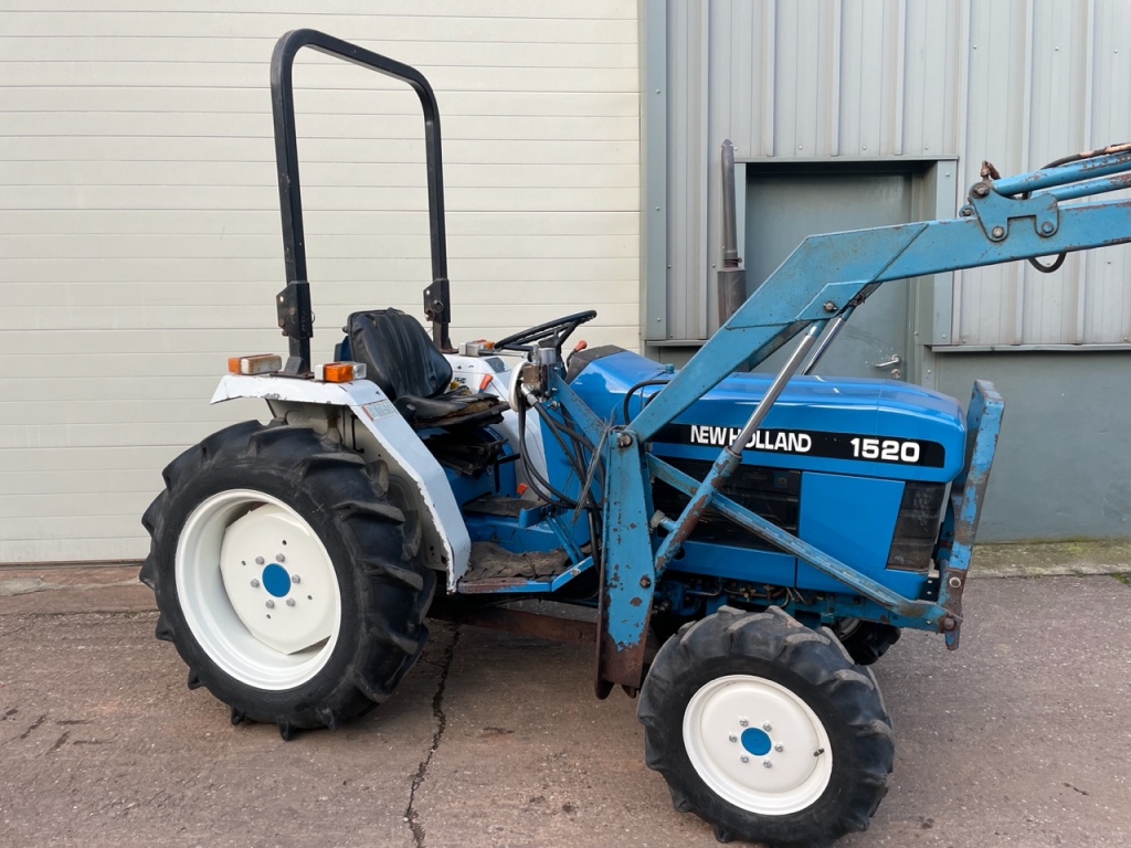 New Holland 1520
