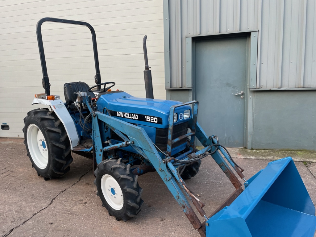New Holland 1520