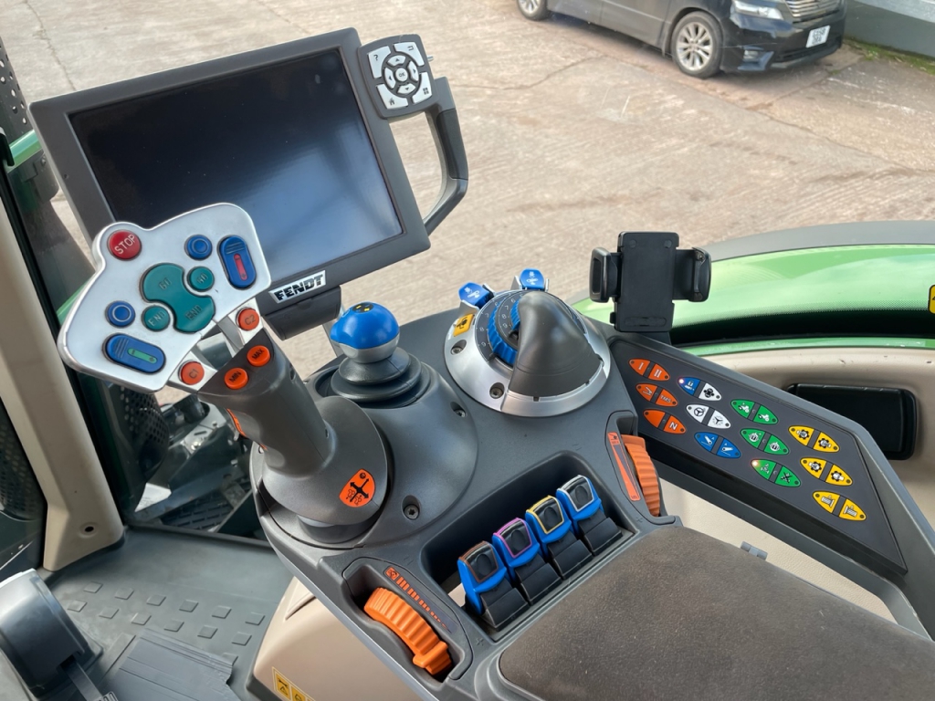 Fendt 724 Profi-Plus