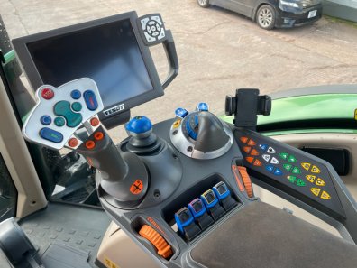 Fendt 724 Profi-Plus