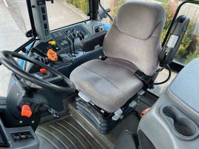 New Holland TM 120