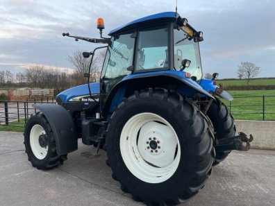 New Holland TM 120