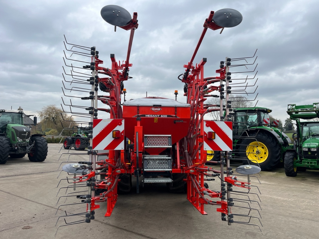 Kuhn Megant 600 drill