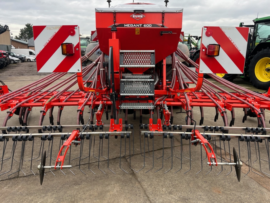 Kuhn Megant 600 drill