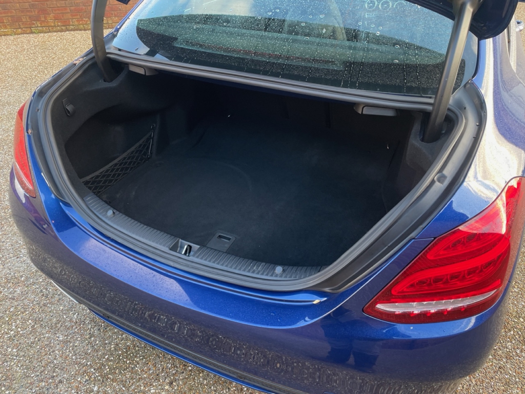Mercedes C250 Premium Plus 2.2 Diesel AMG Line