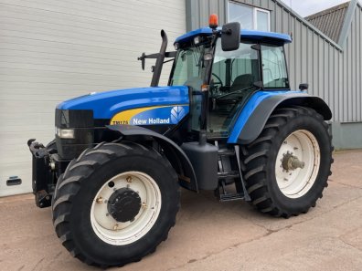 New Holland TM175